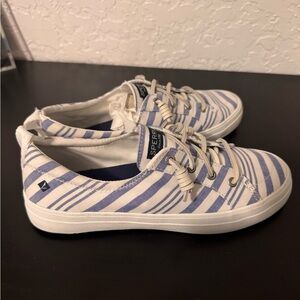 Sperry women’s White and Blue Striped Sneakers